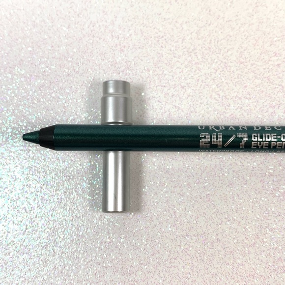 Urban Decay Eyeliner Pencil Overdrive NWOB - Picture 3 of 5